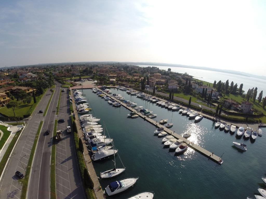 Bellasirmione Holiday Apartments Екстериор снимка