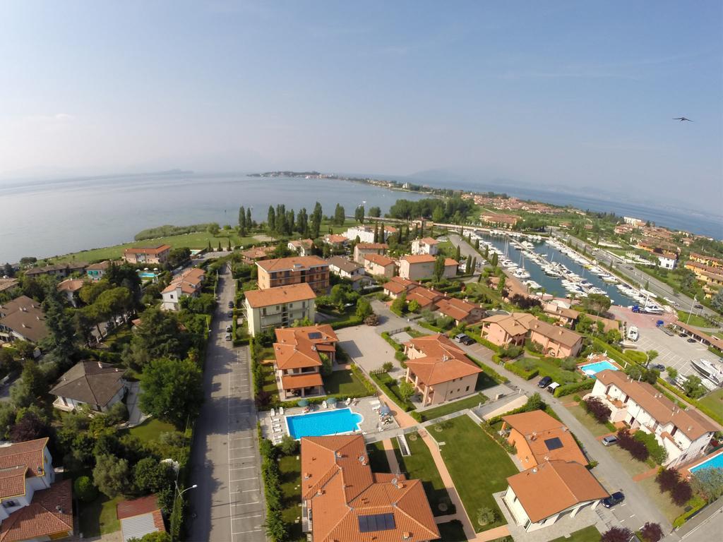 Bellasirmione Holiday Apartments Екстериор снимка