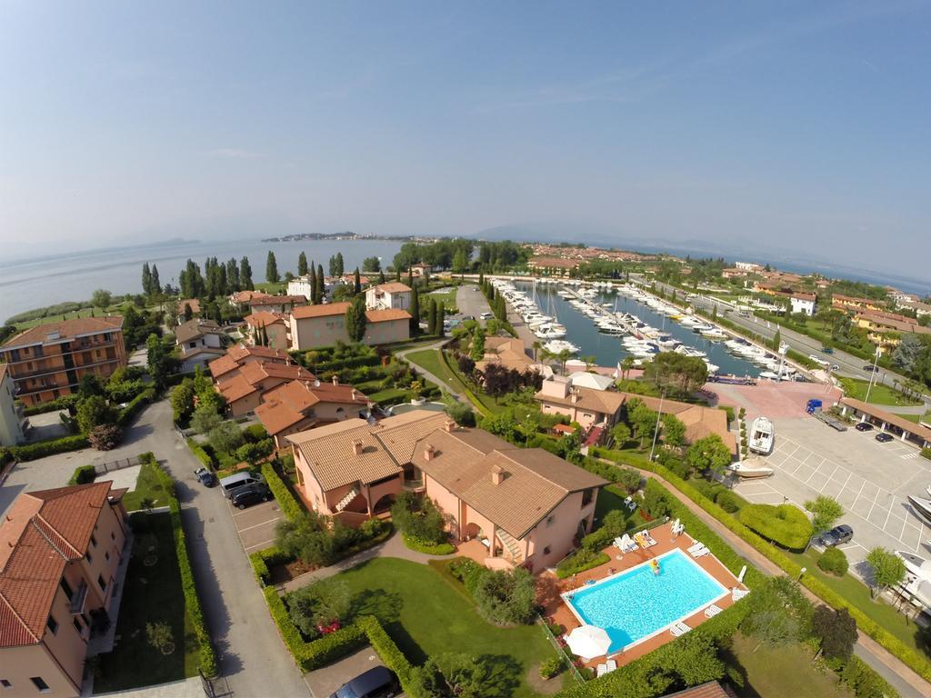 Bellasirmione Holiday Apartments Екстериор снимка