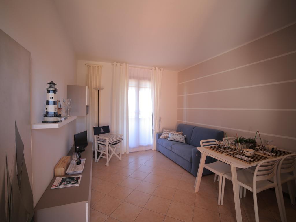 Bellasirmione Holiday Apartments Стая снимка