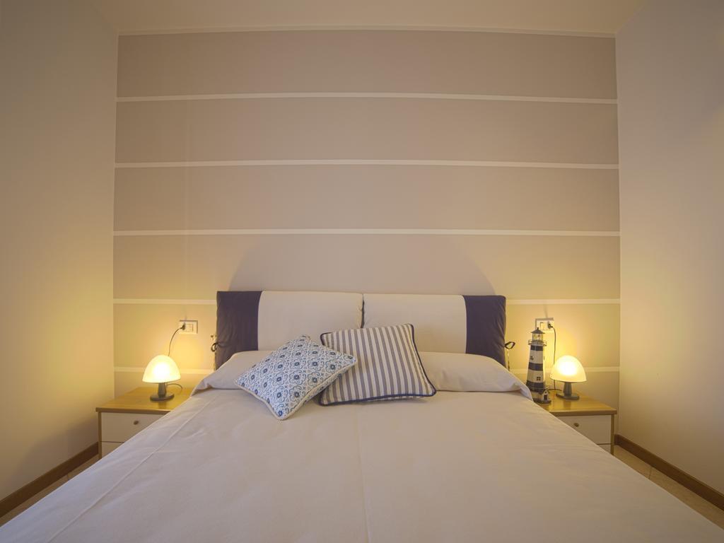 Bellasirmione Holiday Apartments Стая снимка